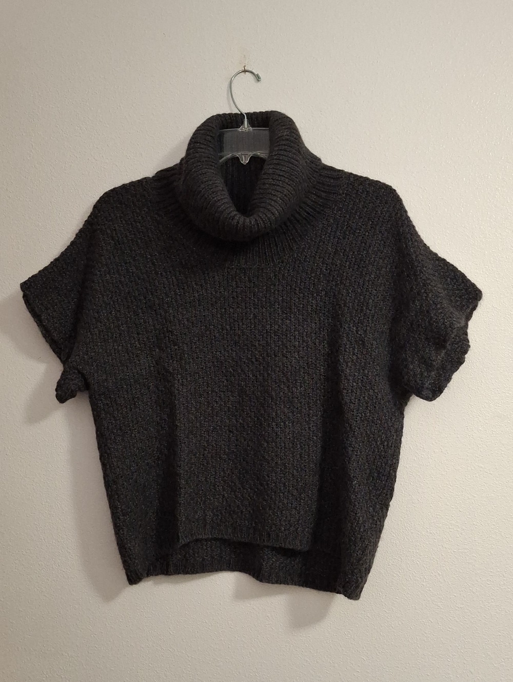 InWear Cozy Chunky Turtleneck Short-Sleeve Sweater Charcoal Sz. L Wool/Alpaca